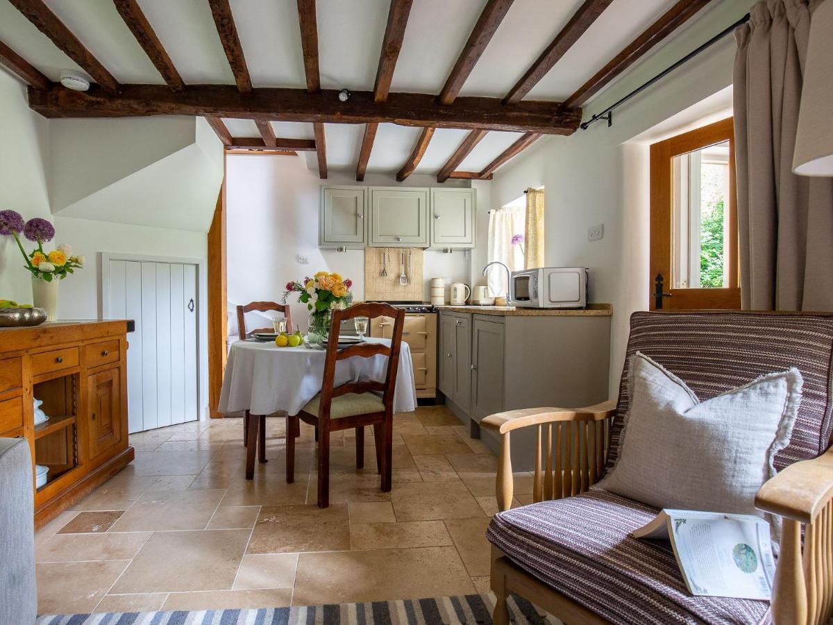 Climbing Rose Cottage - Dog Friendly - Peaceful Cotswold Cottage Adlestrop Eksteriør bilde