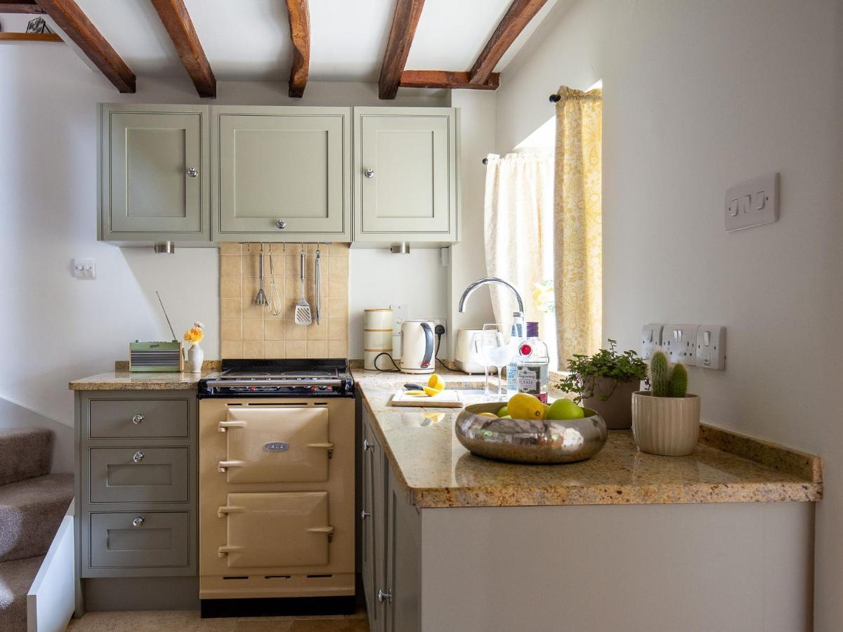 Climbing Rose Cottage - Dog Friendly - Peaceful Cotswold Cottage Adlestrop Eksteriør bilde