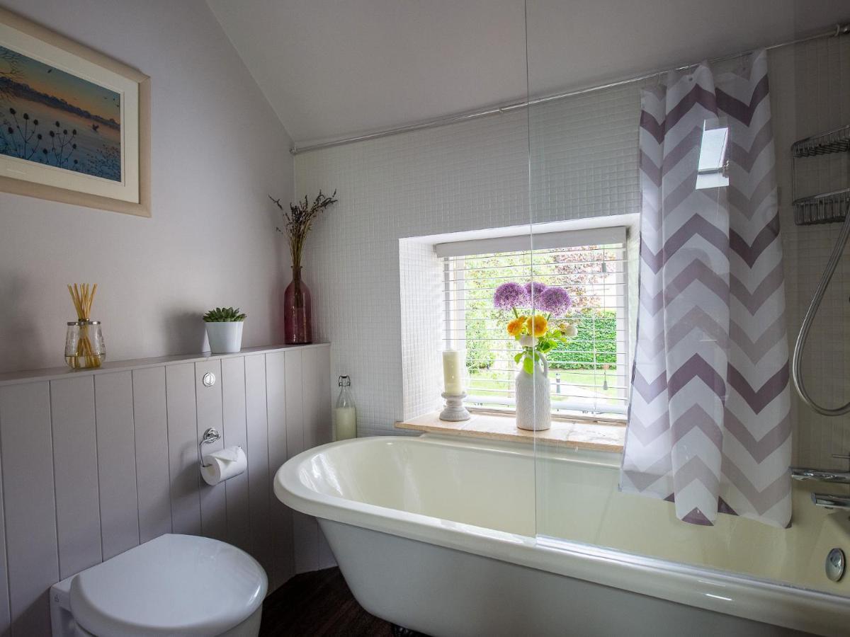 Climbing Rose Cottage - Dog Friendly - Peaceful Cotswold Cottage Adlestrop Eksteriør bilde